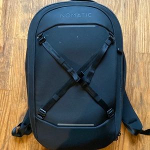 Nomatic Navigator